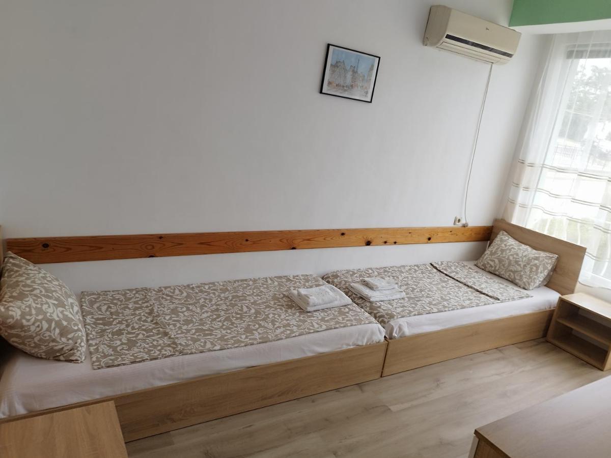 Family Hotel Kentavar 2 비알라 외부 사진